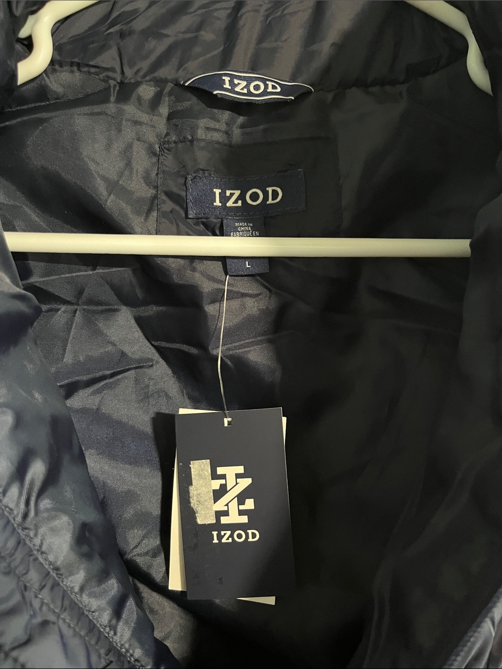 Izod Puffer Vest with Stand Collar- Large - Picture 6 of 6